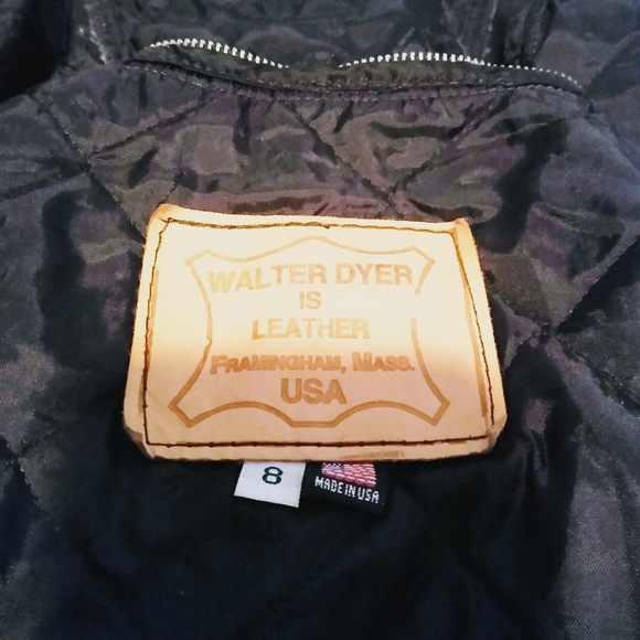 Leather jacket - Picture 4 of 4